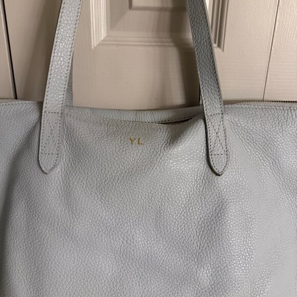 Cuyana Classic Easy Zipper Tote Light Blue Pebbled Leather Bag 2020s - Picture 4 of 15